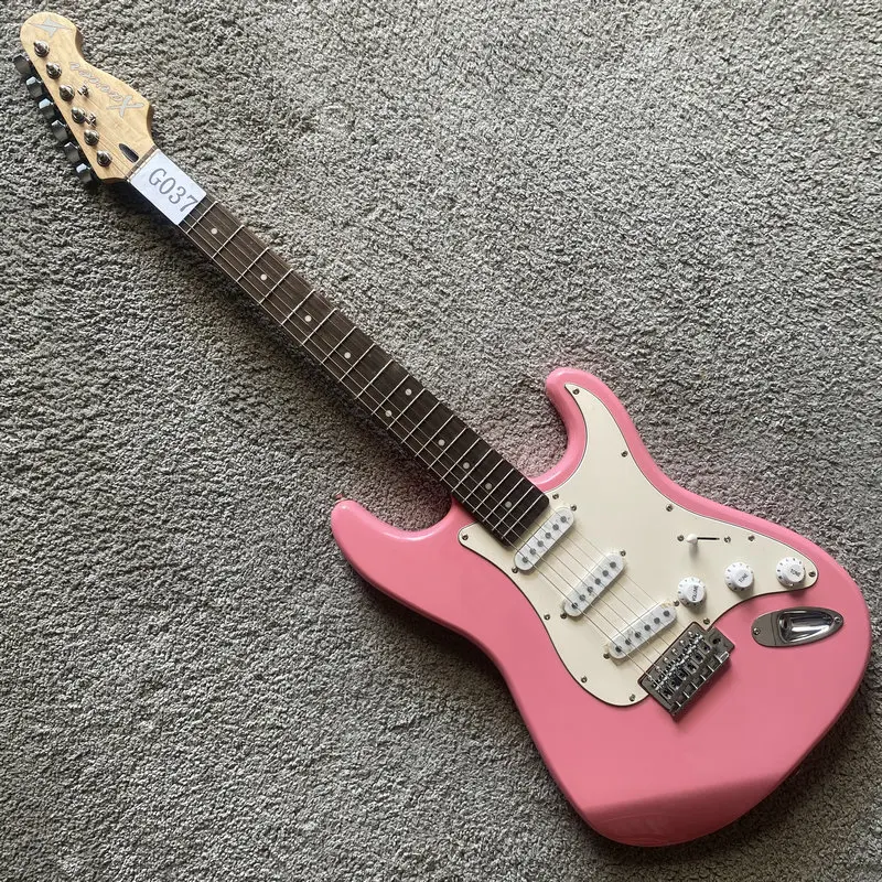 

G037 Xavier Guitar Pink Color Tremolo Bridges Made by Taiwan Factory 22 Frets Beginner and Prictice Stock with Surface Defaults