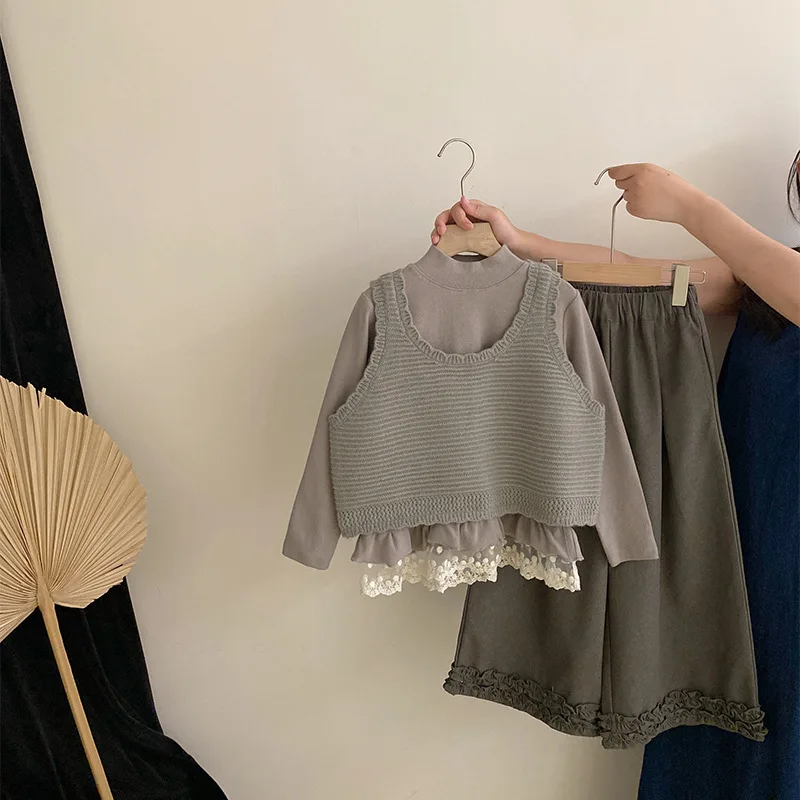 

Girls Autumn New Knitted Vest Lace Edge Bottoming Shirt2025Lace Casual Wide-Leg Pants Three-Piece Set