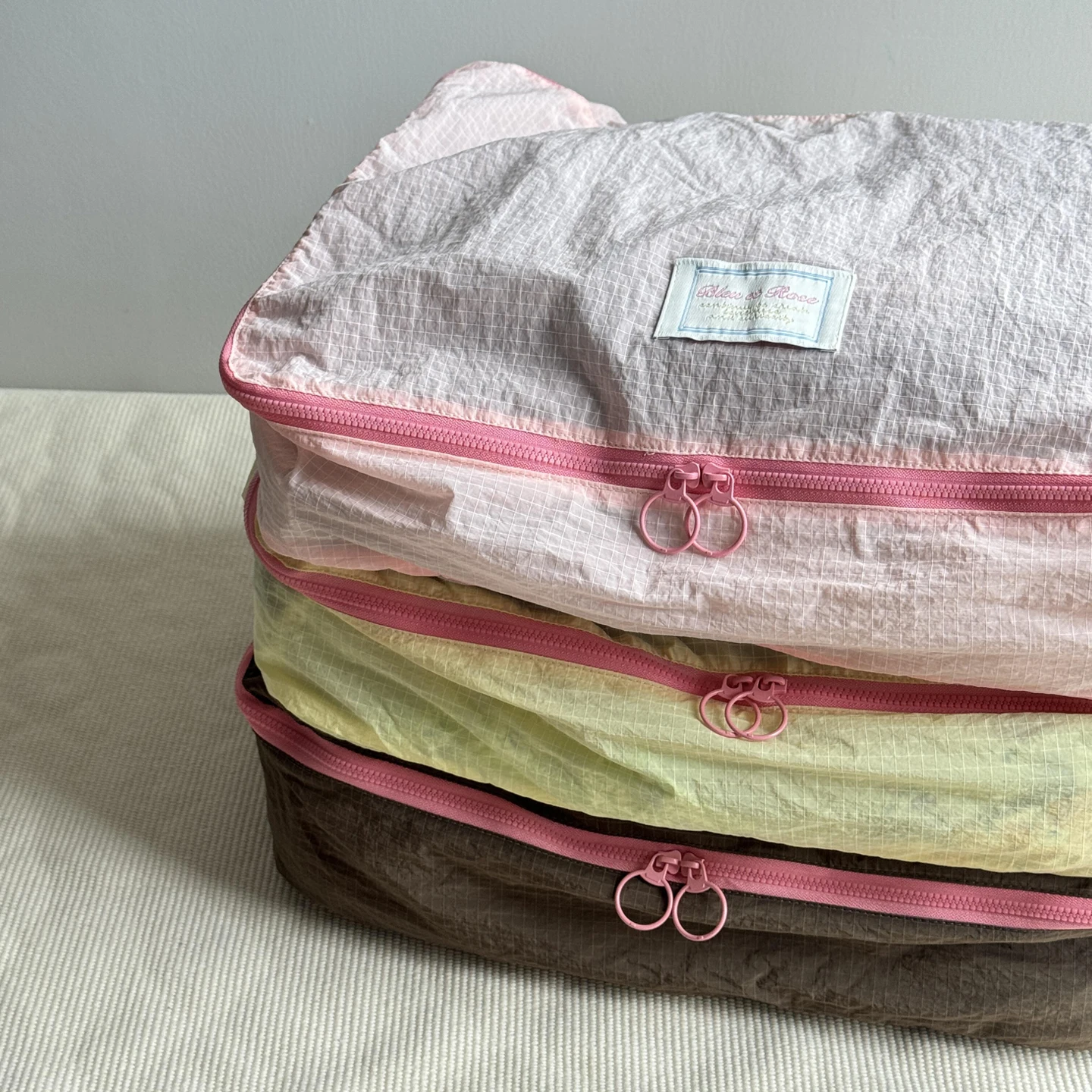 bolsa-de-armazenamento-de-viagem-em-nylon-duravel-e-impermeavel-organizador-portatil-para-roupas-Intimas-e-vestuario-para-m