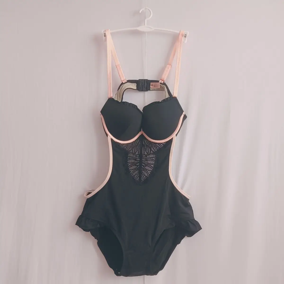 Women One Piece Swimsuit, Lace Patchwork Halter Swimwear, Contrast Pink Trim Ruffled Monokini, Outwear Beach Bathing Suit
