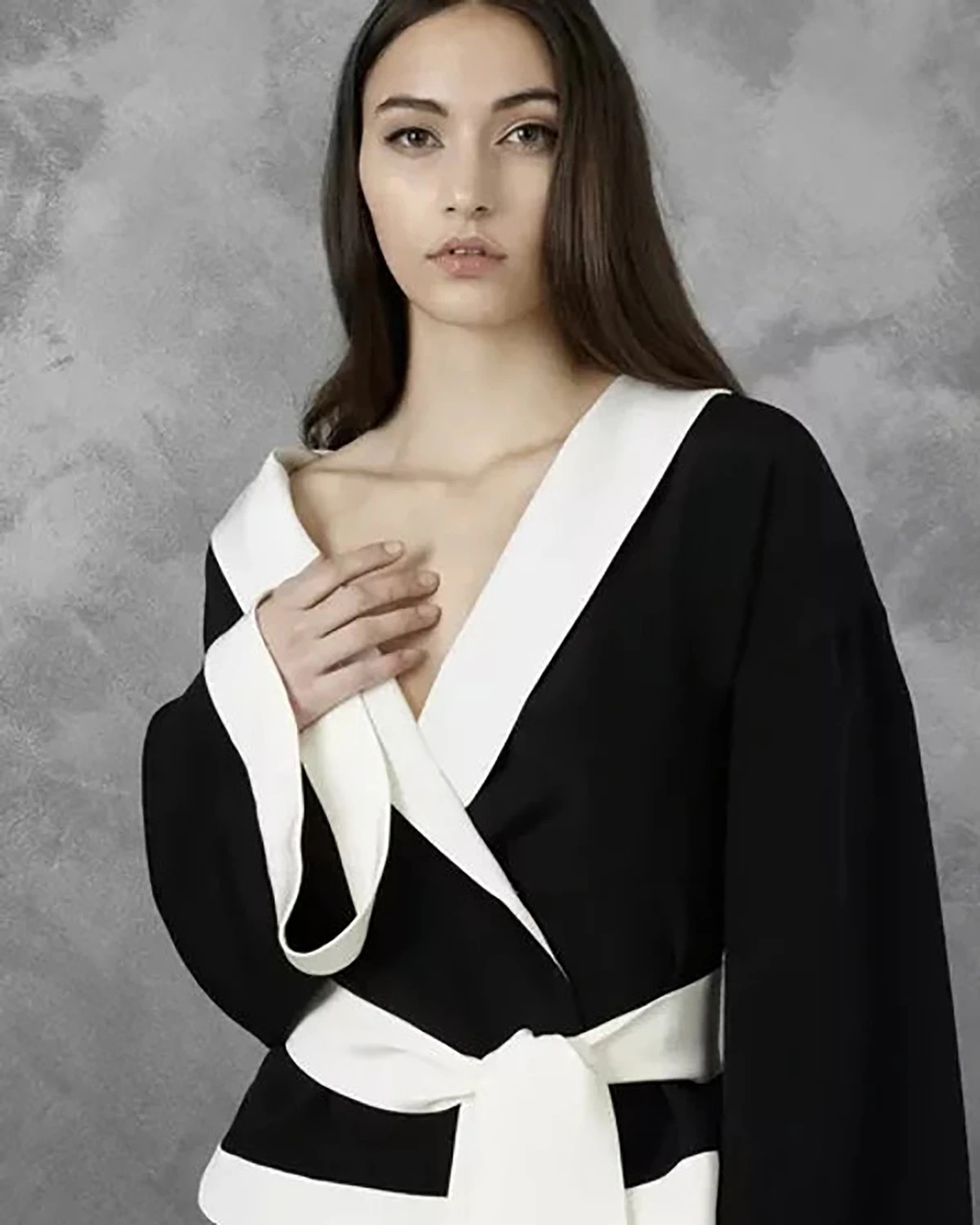 عرض أزياء أسود أبيض المرأة الدعاوى فضفاضة السترة مجموعات أعلى السيدات حفلة موسيقية 2 قطعة ملابس مخصصة