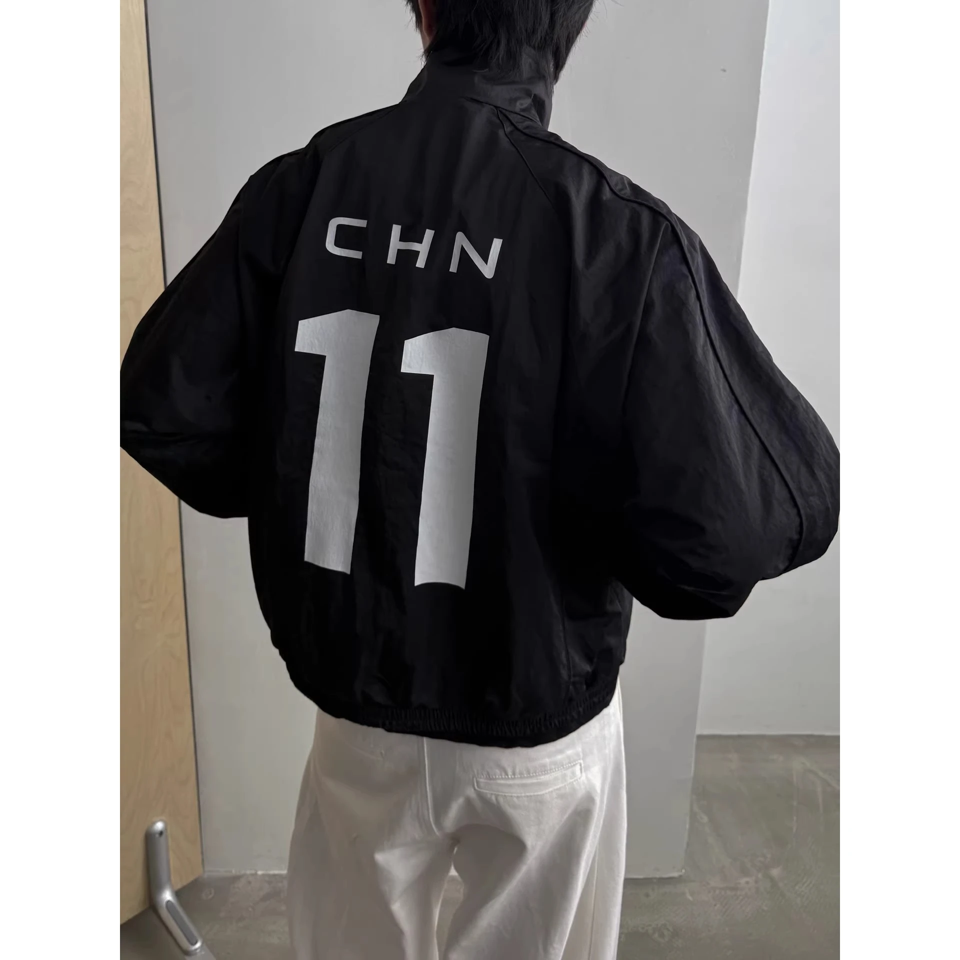 

Американская ретро-куртка для гонок, свободная повседневная верхняя одежда с буквенным принтом, топ с воротником-стойкой для мужчин и женщин, летняя теплая куртка из полиэфирного волокна