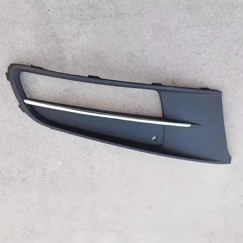 

Front Left Right Bumper Fog Light Lamp Chrome Grill for VW Sharan 2012 2013 2014 2015 2016 2017 2018 2019 7N0853665 7N0853666