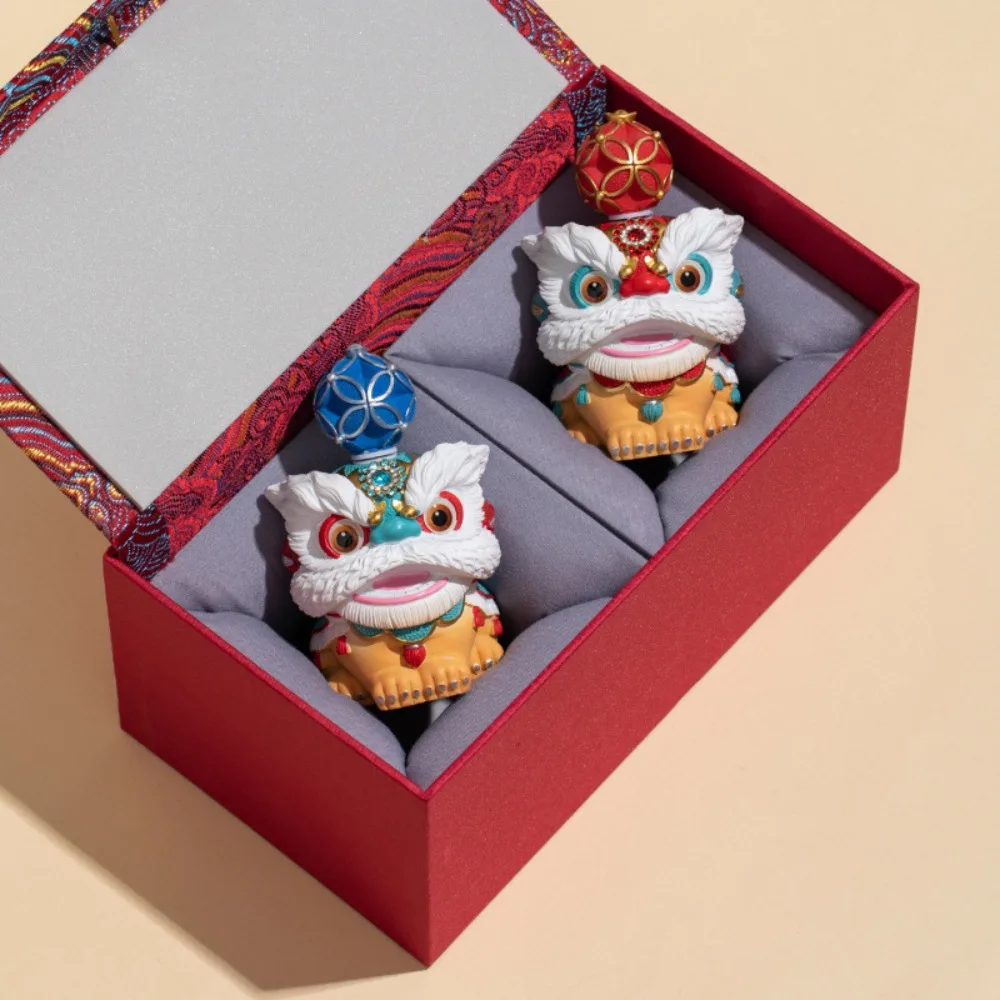 هدية إبداعية ثقافية لرقص الأسد من Guochao، هدية محظوظة للتراث الثقافي غير الملمس، هدية احتفالية للأعمال وأعياد الميلاد من الذهب الأحمر