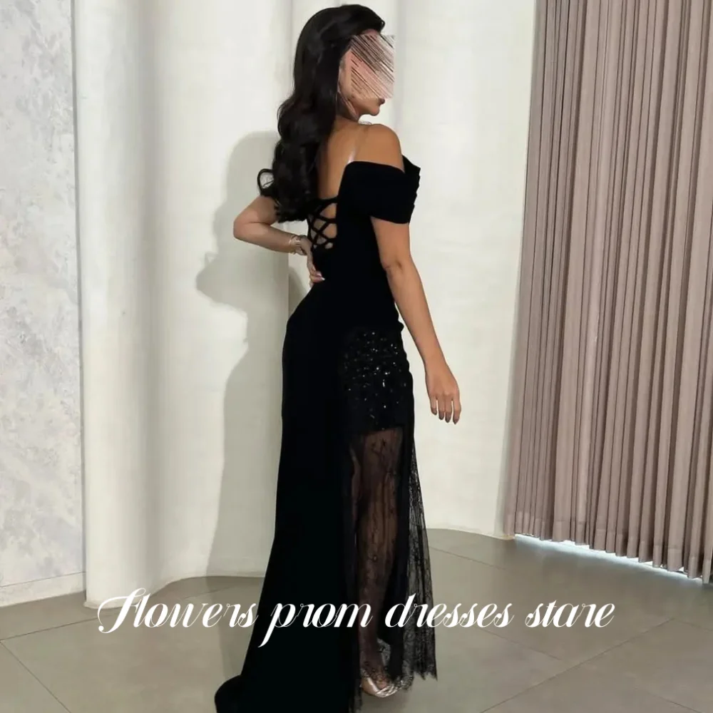 ชุดราตรีลูกไม้ปาร์ตี้เปิดไหล่ประดับดอกไม้ ชุดราตรีจีบพลีทสำหรับงานพรอมสำหรับผู้หญิงอาหรับ ชุดแต่งงานแบบสั่งตัด