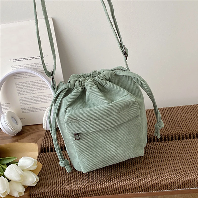 Bolsa de ombro médio feminina estilo coreano bolsa de balde de cordão, bolsa de tiracolo jovem leve casual, nova, venda completa, 2024