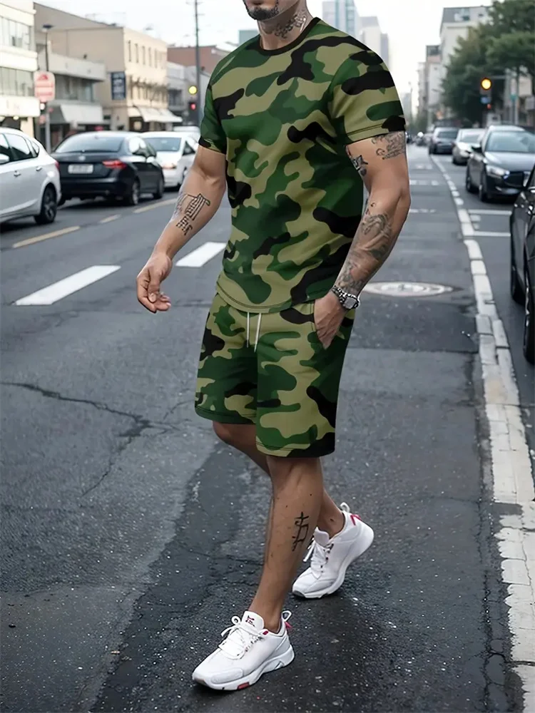 

New Men's Summer Sportswear For 2025, Short Sleeves And Shorts, Two-piece Set, Fashionable Shorts With Street Camouflage Print`