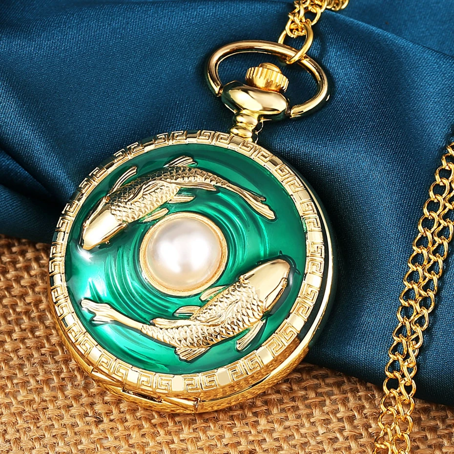 Collar de Piscis dorado de lujo superior, reloj de bolsillo de cuarzo, patrón de perlas de pescado vívido, cadena FOB, colgante verde, reloj de constelación, regalos