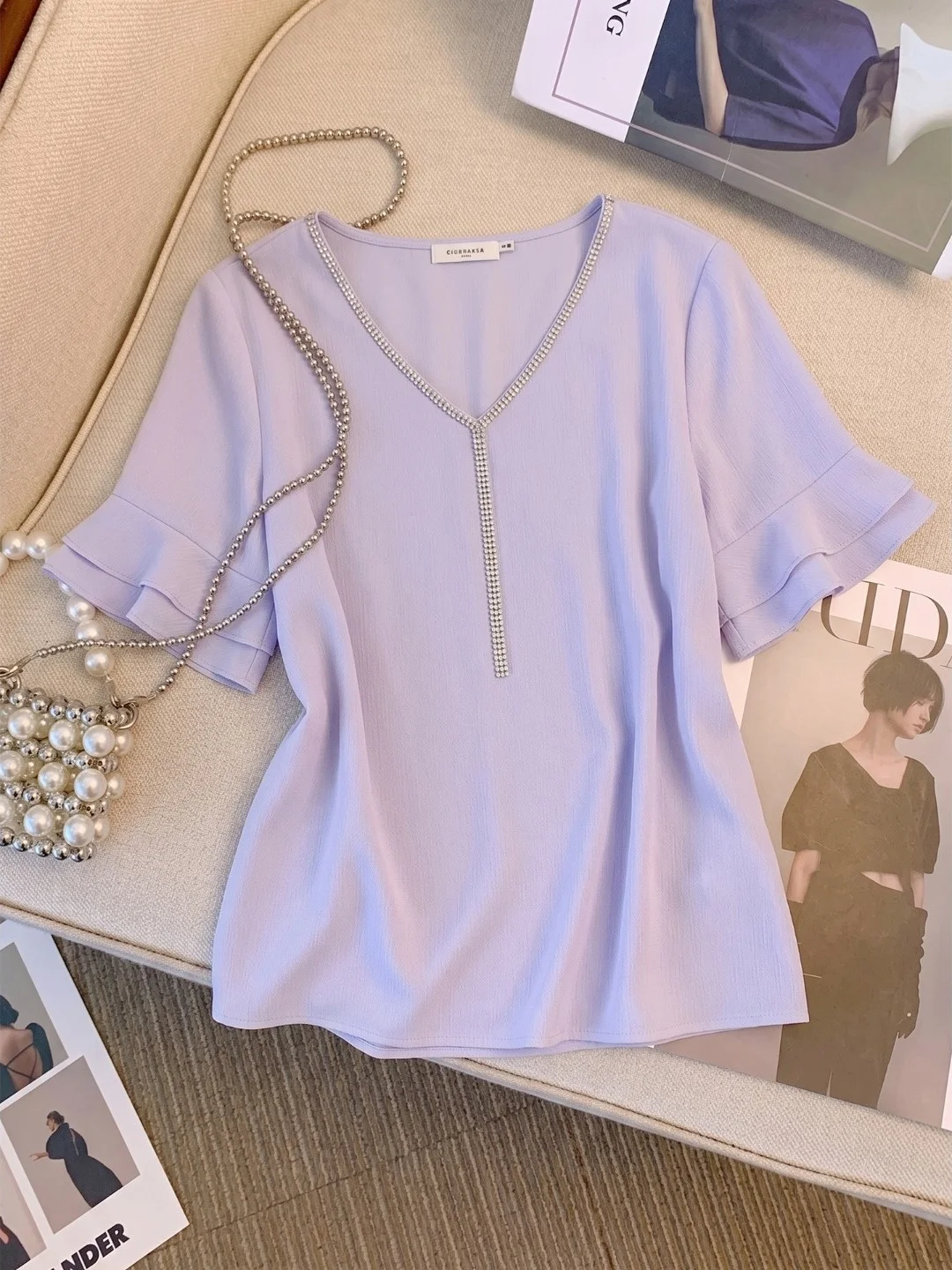

Elegant V-Neck Chiffon Top Women Summer 2026 Loose Slimming Belly Covering Fashionable Short Sleeve Simple Style Lace Shirt