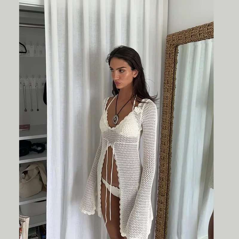 Vestido corto de punto para mujer, minivestido de manga larga ahuecado para playa y vacaciones, 2024