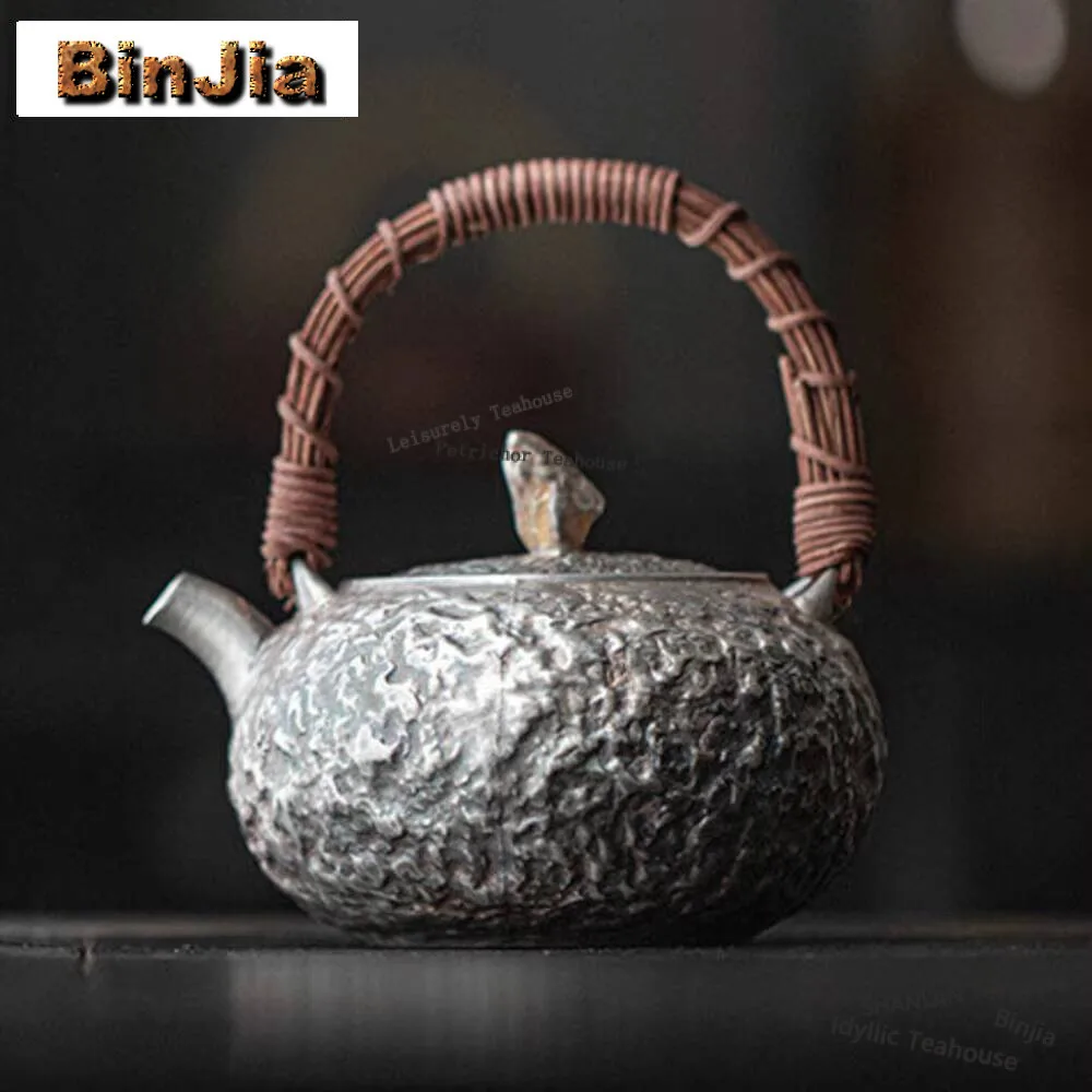 

Чайник ручной работы из серебра 360 пробы, 999 мл