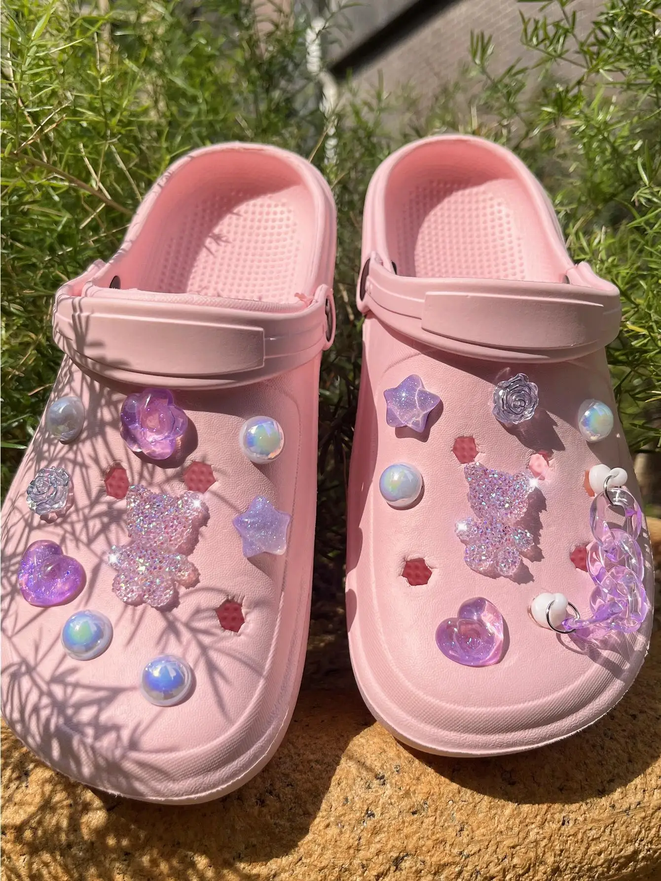 16 pieces/set of beach shoes shoe flower, sugar glitter purple bear can diy shoe flower accessories, detachable decorative buckl