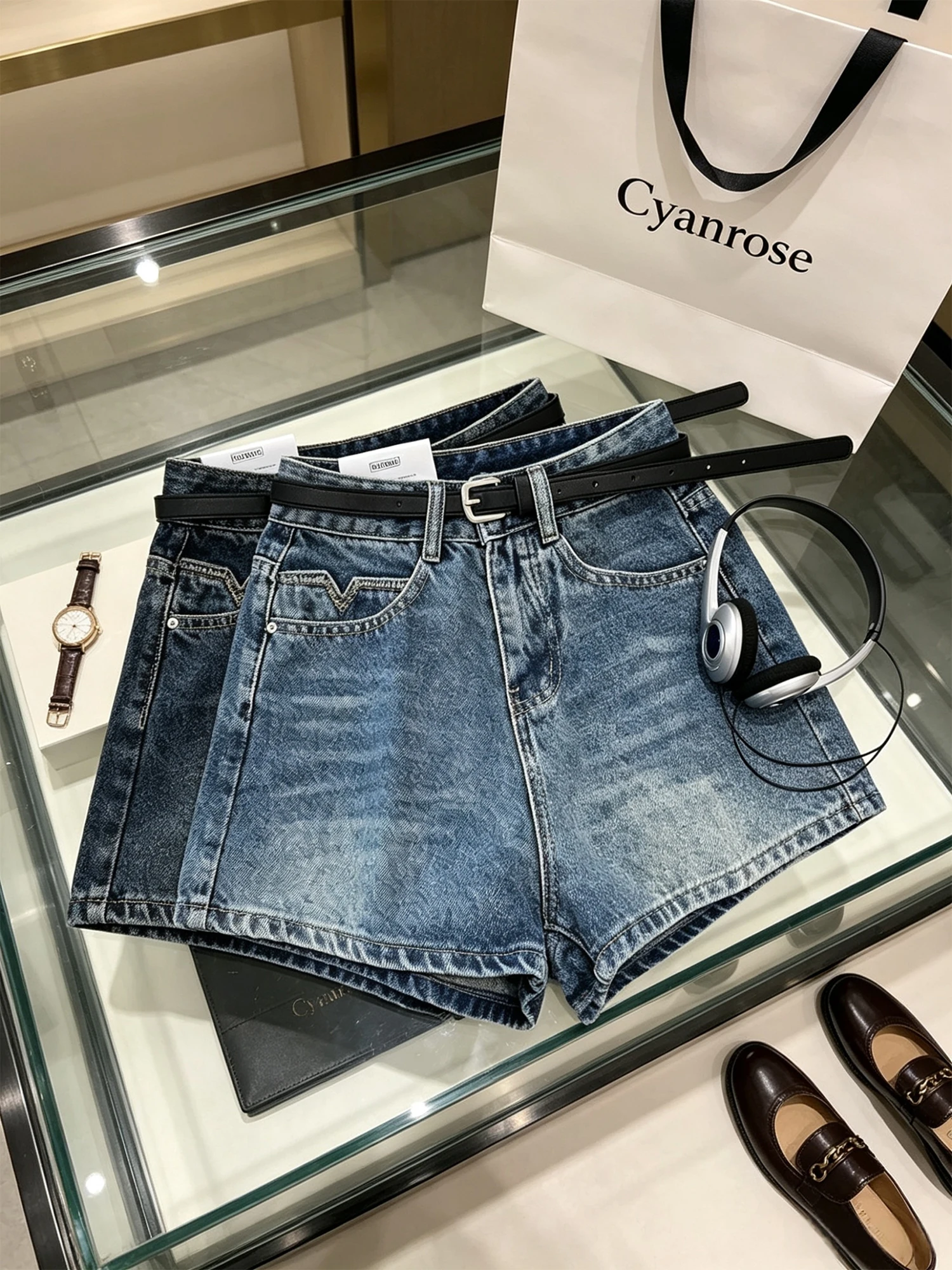 Women's Retro Light Blue Denim Shorts Y2K Gyaru Vintage Micro Cowboy Pants High Waist Straight Slim Hot Pants for Women Summer
