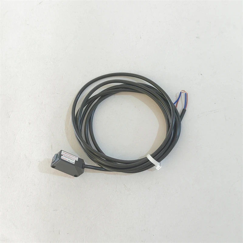 XUM2AKCNL2T Elevator Photoelectric Sensor