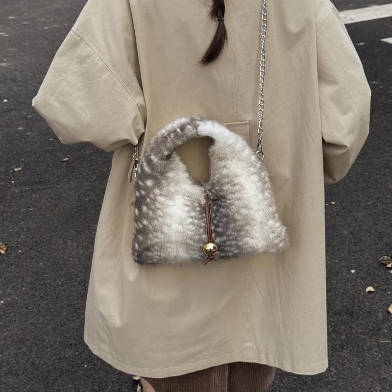 

Женская осенне-зимняя сумка из искусственного меха, модная сотня с плюшевыми сумками, роскошные сумки в стиле ретро, пушистые мягкие сумки подмышками