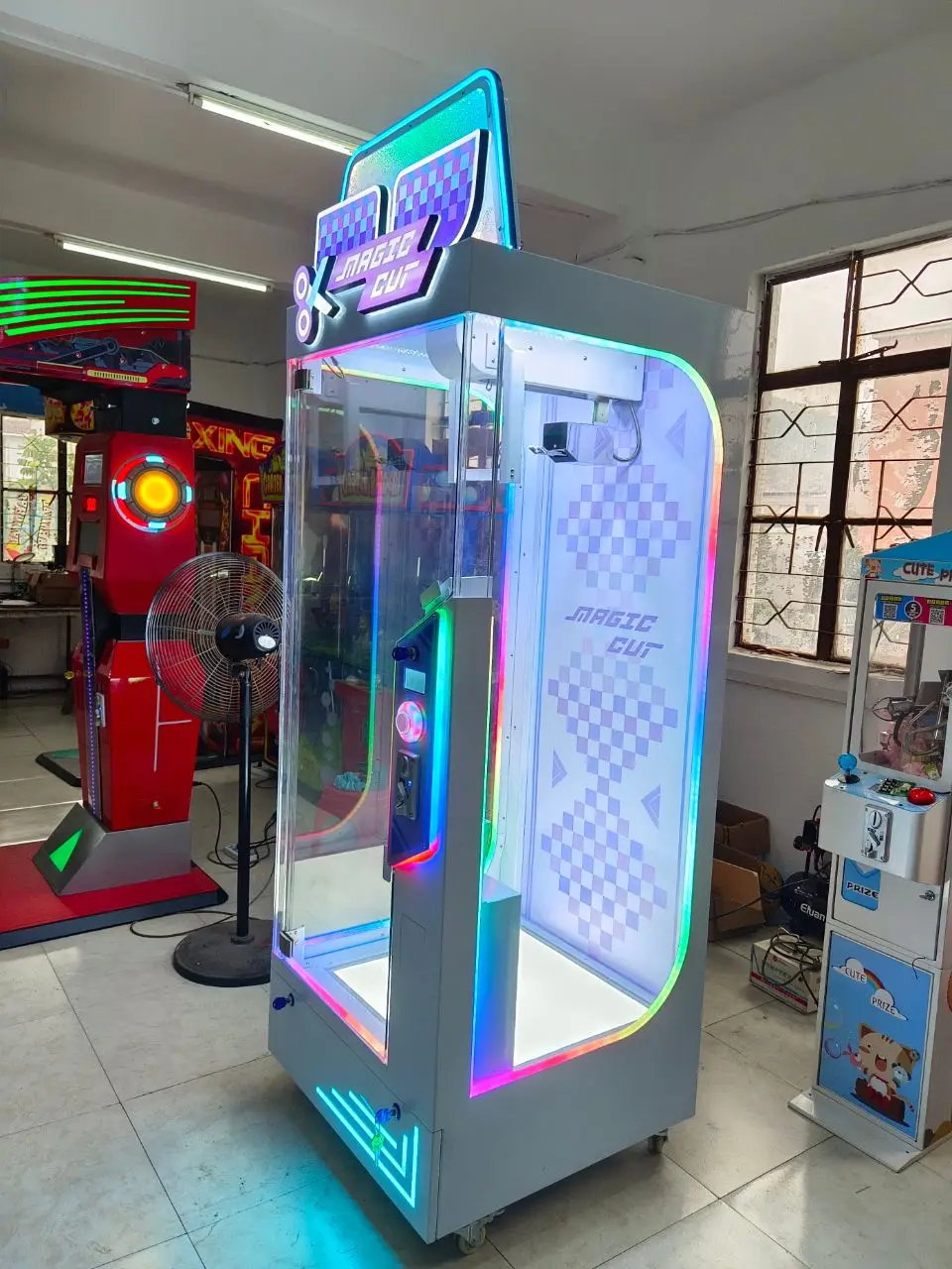 Neofuns Giochi a gettoni Magic Cut Ur Prezzo Distributore automatico di bambole da taglio