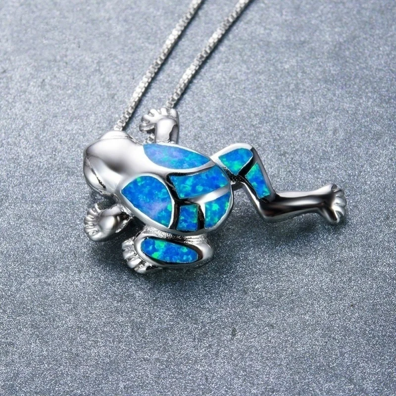 بوهيميا لطيف الضفدع قلادة قلادة للنساء البطانة الأزرق تقليد أوبال قلادة حفل زفاف مجوهرات هدايا عيد الميلاد لها