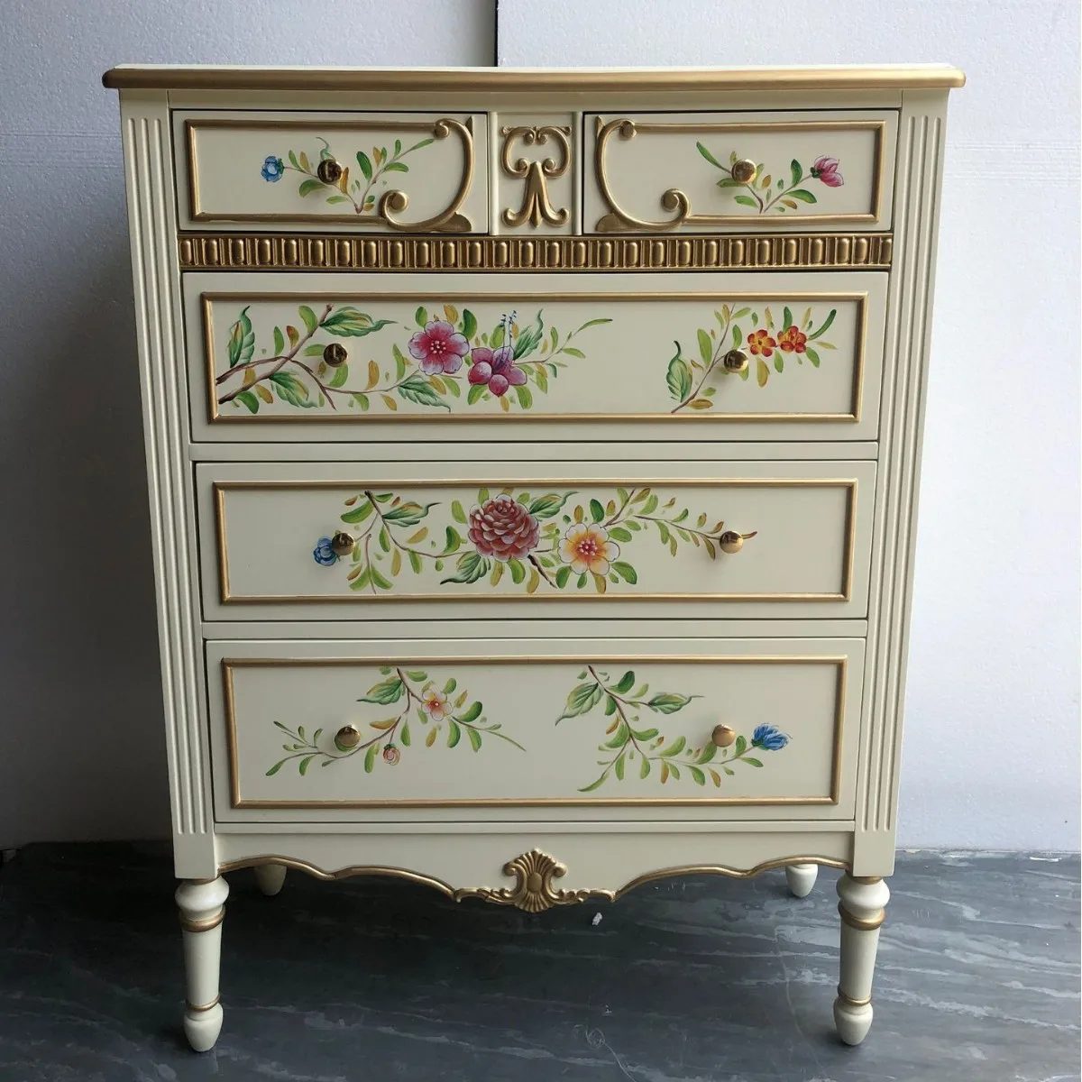 LTT ivory white chest of drawers solid wood living room storage storage cabinet European French decorative cabinet