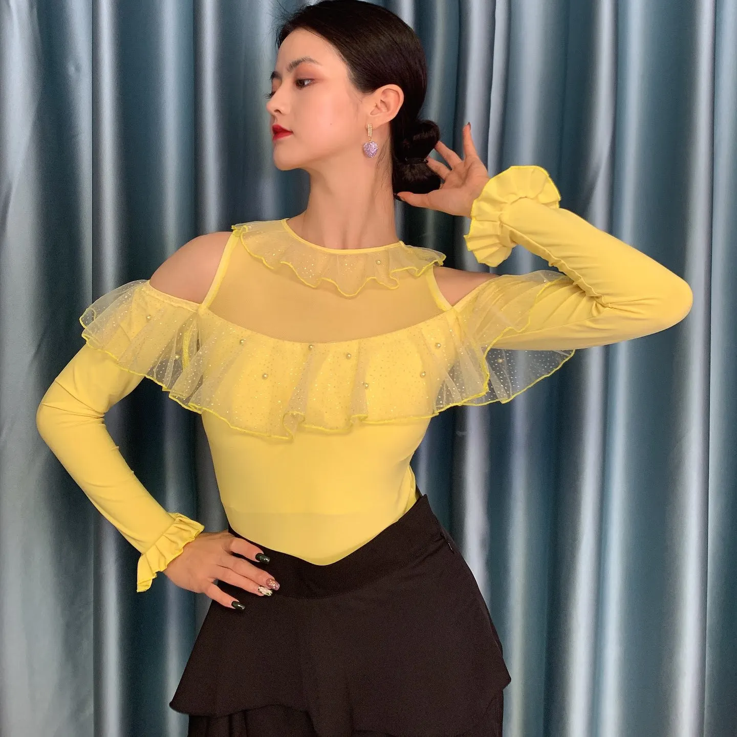 New Female Ballroom Modern Dance Costume Off Shoulder Mesh Top For Women Waltz National Standard Dance Practice Clothes DN22478