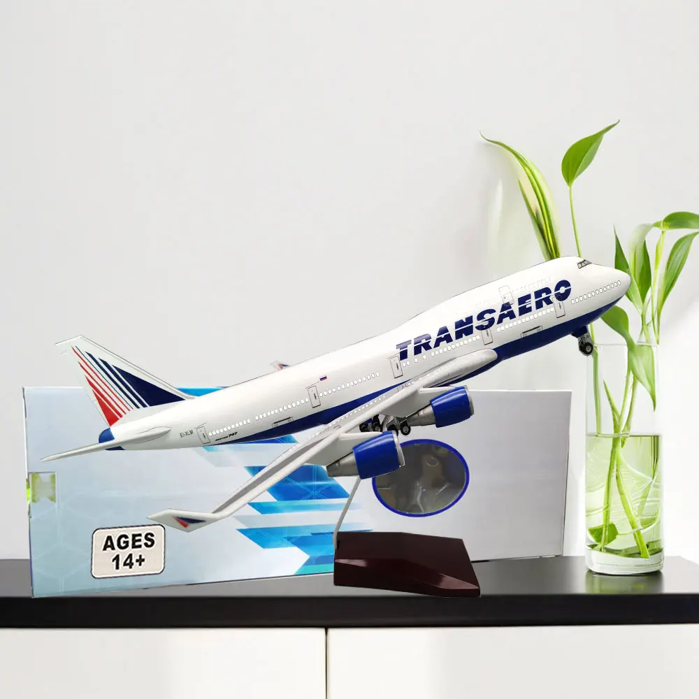 B747 Russia Transaero Airplane Model 1/150 Airline 747 Plane Model Light and Wheel Landing Gear Plastic Resin Plane Model  for C