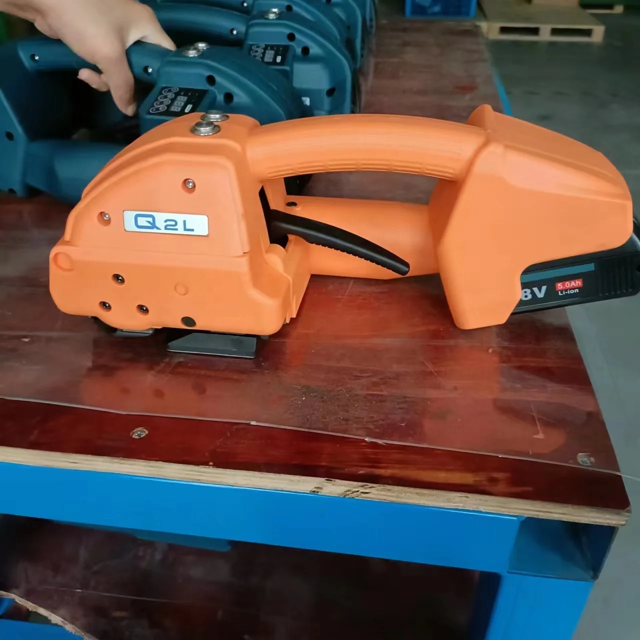 

Q2L Battery Powered Strapping Tools 16-19mm PP PET Strapping Belt Electric Strapping Machine