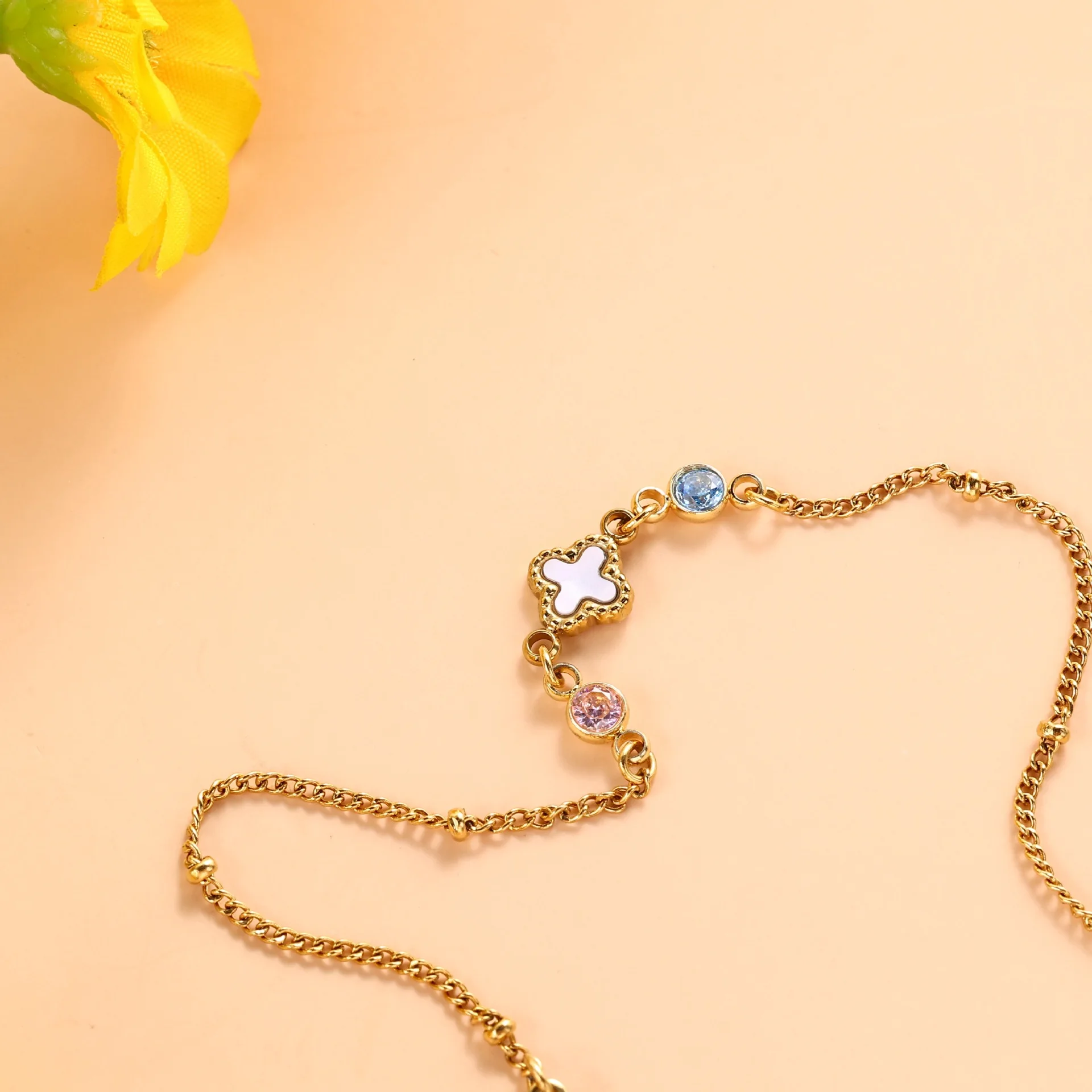 

Personalized Clover Bracelet W/ Custom Birthstones - Stainless Steel Chain