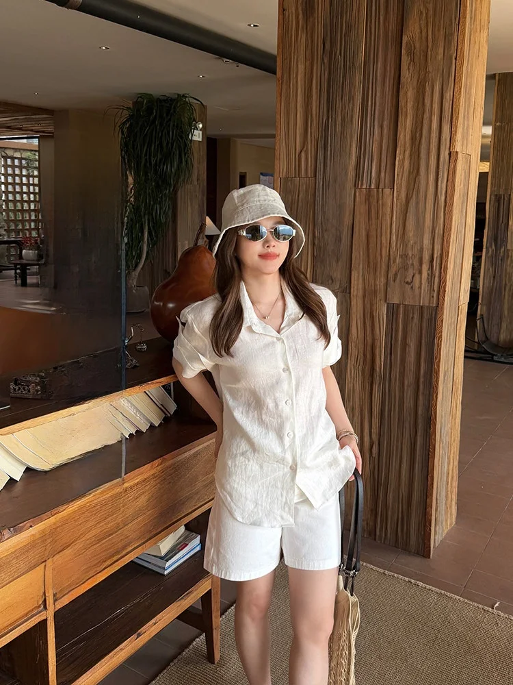 

Handcrafted White Linen Short Sleeve Shirt Women's Loose Fit Cleanfit Style Special Processed Cuffed Sleeve Breathable Comfor...
