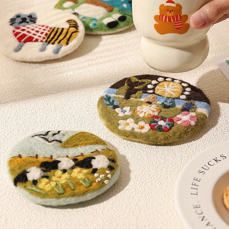 Waterproof and Heat-insulating Mats Cartoon and Cute Placemats Handmade Wool Felt Coasters Heat-resistant and Creative Bowl Mats
