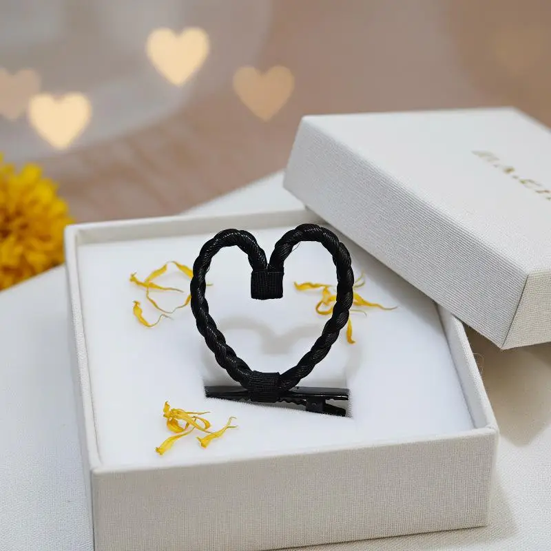 2pcs Heart‑Shaped Braided Duckbill Hair Clips Cute Synthetic Woven Hairpins For Kids Double Ponytail Hair Accessories