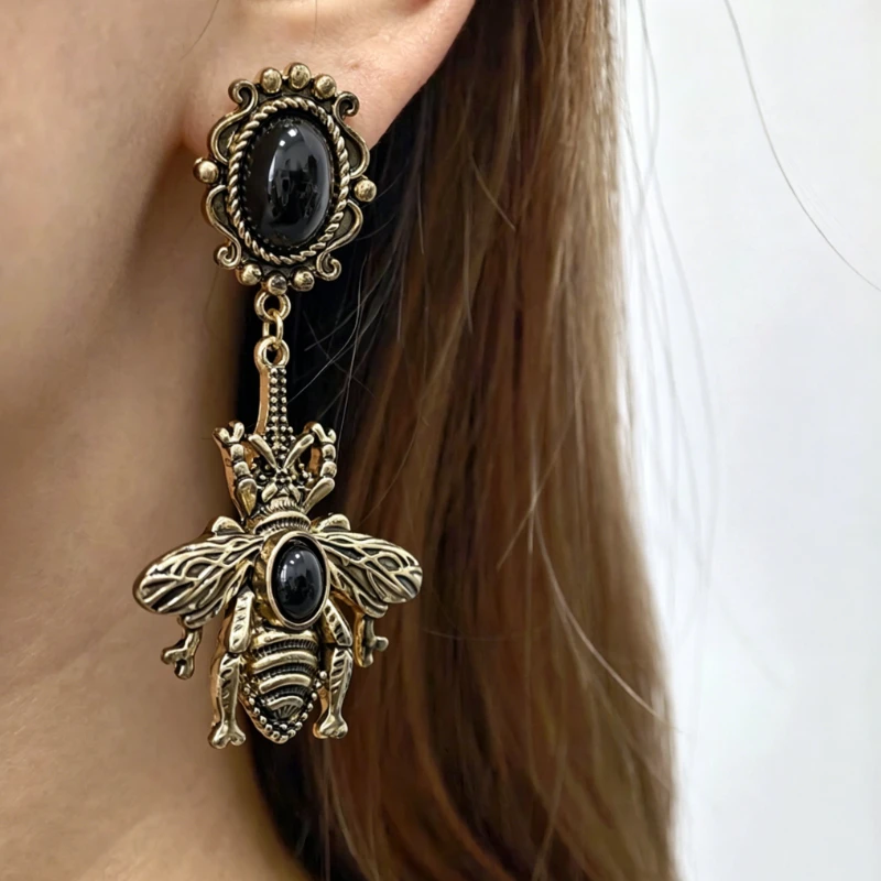 Fashion Jewelry Luxury Temperament Bee Earrings For Women Female Gifts Delicate Design Ear Accessories 2024 Trend New