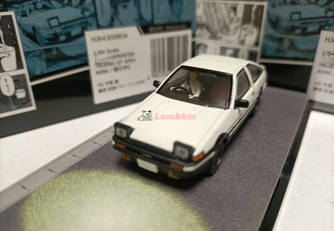 Hobby Japan 1/64 Toyot sports car model GT AE86 With Nakazato Tsuyoshi Figures light Collectible gift Home Decoration Not Toys