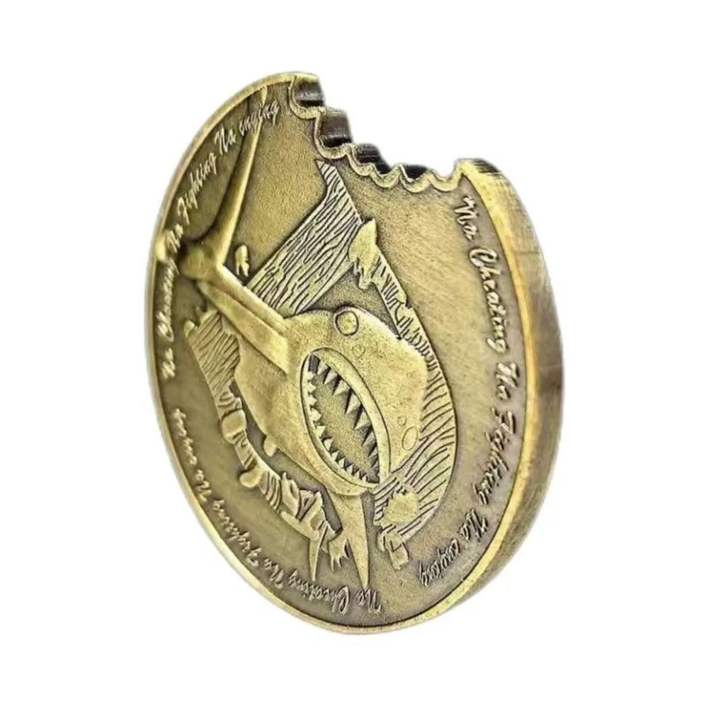 1 PCS Movie Jaws Monety pamiątkowe Shark Animal Protection Coin Ochrona oceanu Brąz Nieregularne wycięcie Heterotype Gap Sharks