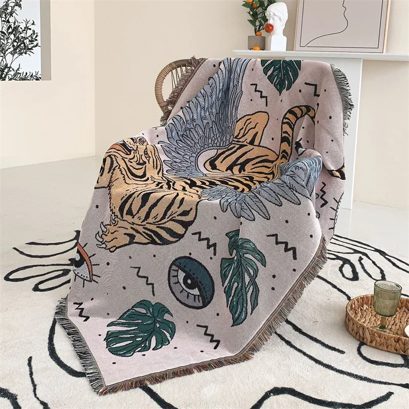 

Flying Tiger and Eyes Woven Blanket Sofa Chair Cover Blanket Tapestry Bedspread Bohemian Bedding Mat Rug Tassel Outdoor Camping