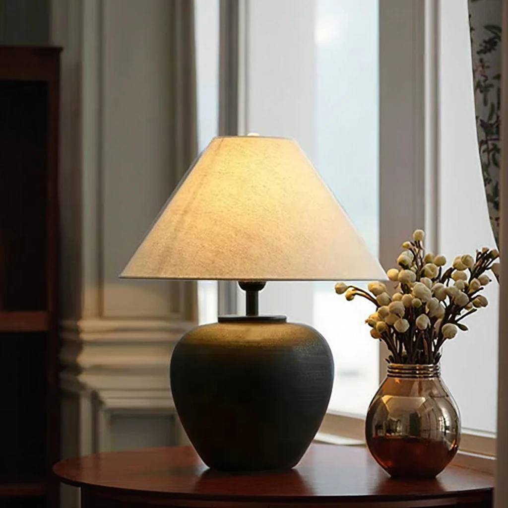 Japanese Style Creative Ceramic Pot Fabric Retro Table Lamp Hotel bar Study Bedroom Bedside Reading Desk Lamp