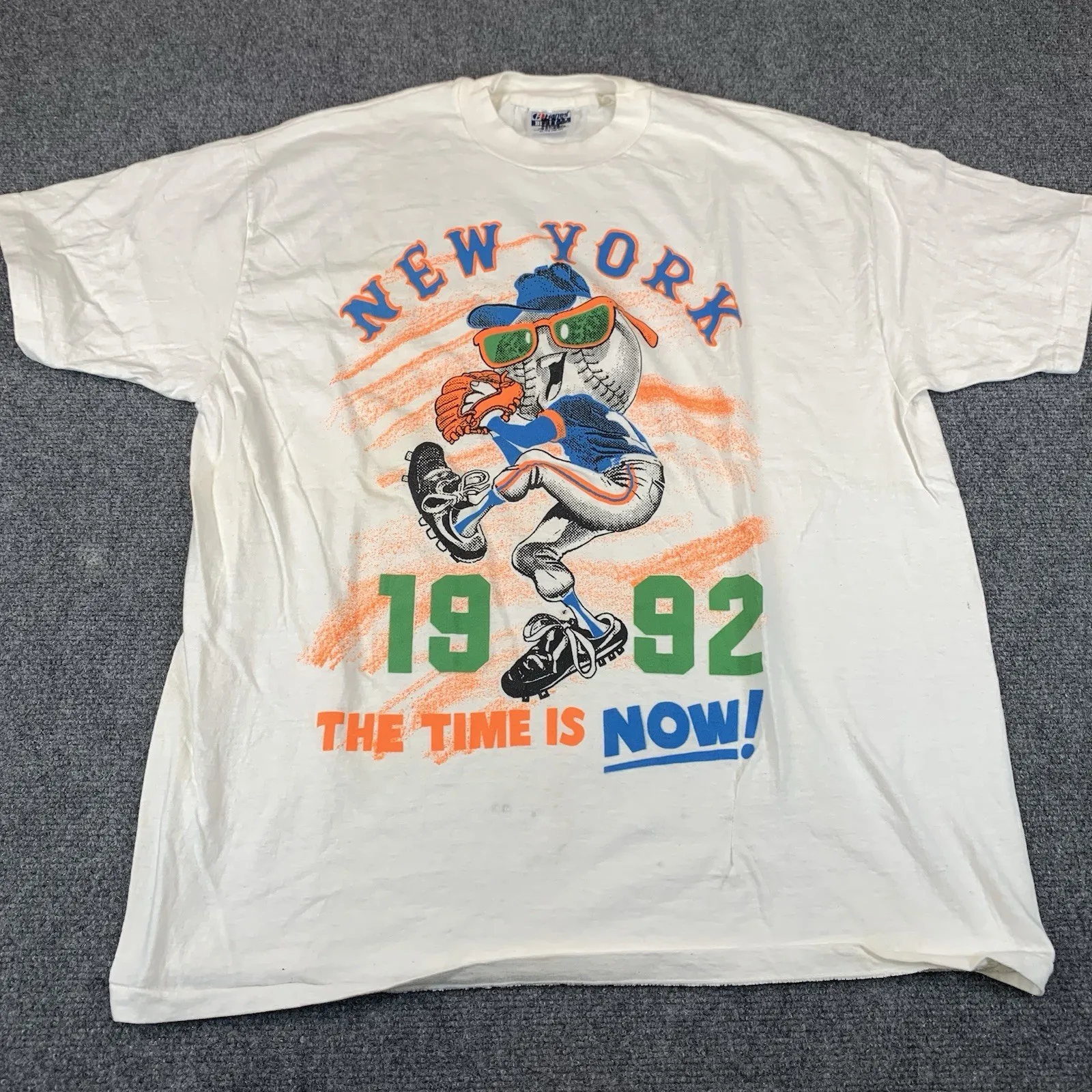 

Винтажная футболка XL New York Mets 90s «The Time is Now», 1992 г. РЕМОНТ ОТВЕРСТИ