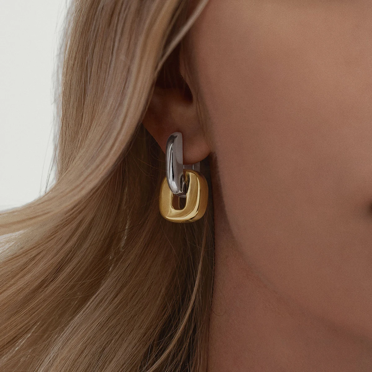 Yori Golden Elegance Modern Minimalist Oval Spliced Earrings Fashion Stainless Steel Golden Daily Studs Jewelry Recommend