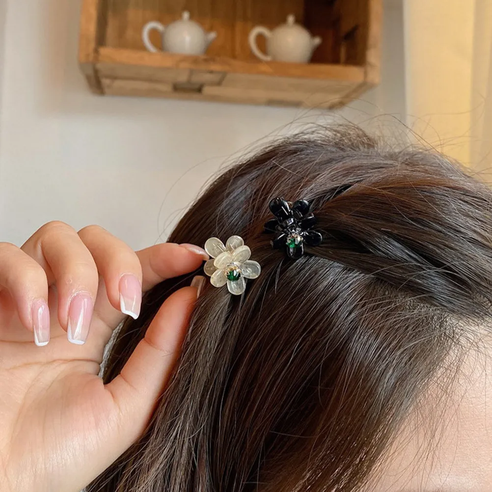 

16Pcs Small Hair Claw Clips Pearl Flower Shape Sturdy for Kids Girls Thin Hair Wedding Birthday Dating Photo Stage Use