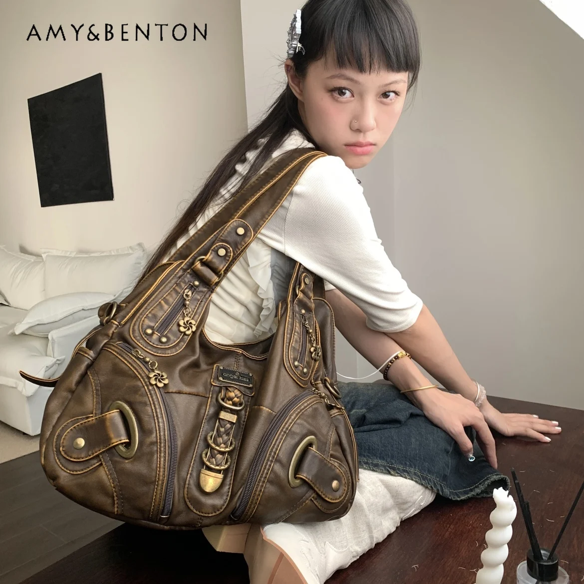 

Y2K Spice Girl Shoulder Bag Street Punk Style Retro Tote Bag Women Sub-culture Large Capacity Heavy Industry Pu Leather Handbag