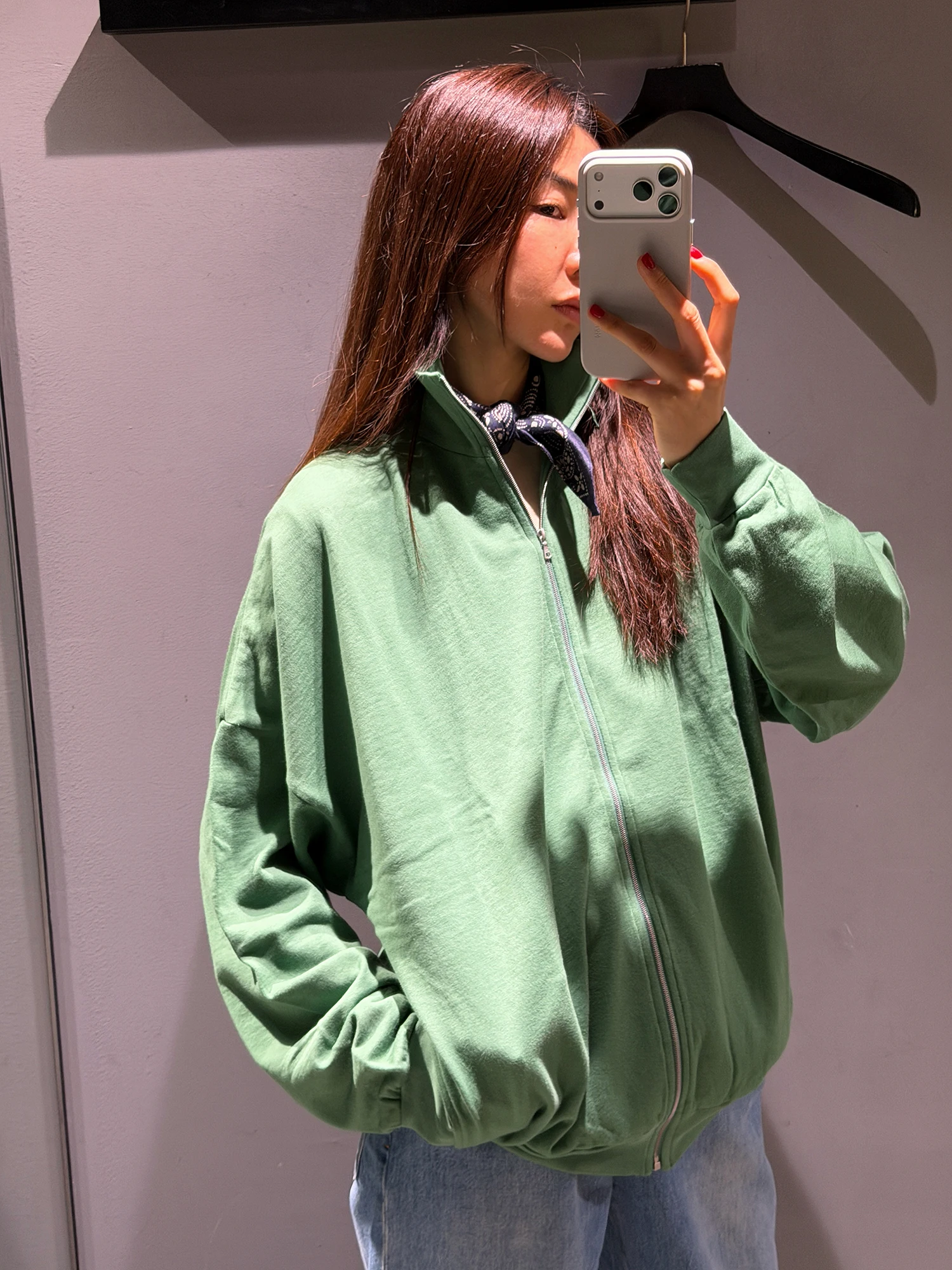 

Romi Studio Vintage Feel Cotton Short Knitted Jacket Loose Fit Shoulder Drop Zipper Closure Stand Collar Washed Look Outerwear