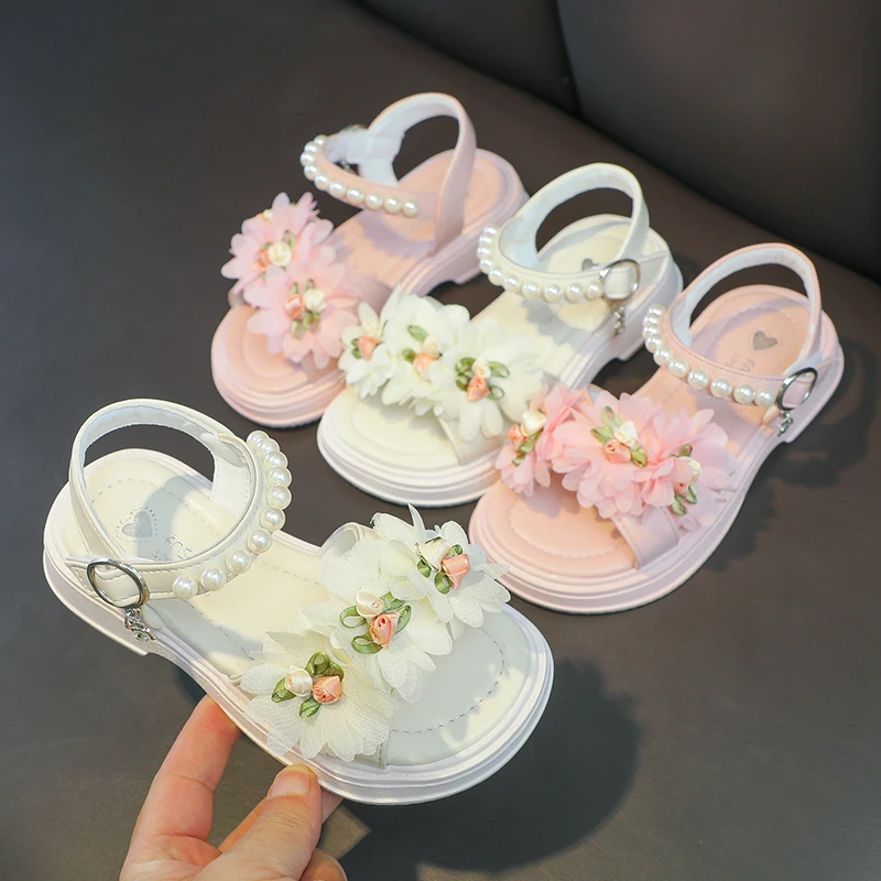

Children Beach Shoes Soft Sole Sweet Flowers Kids Princess Shoes Beading Elegant 2025 Summer New Girls Sandals Non-slip Trendy
