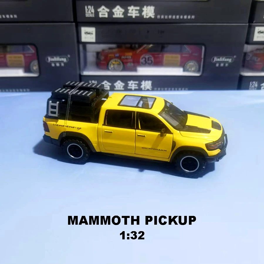 1: 32 MAMMOTH PICKUP Alloy Car Model Diecasts Toy With Sound and Light Vehicles Decoration Toys For Kids Gift