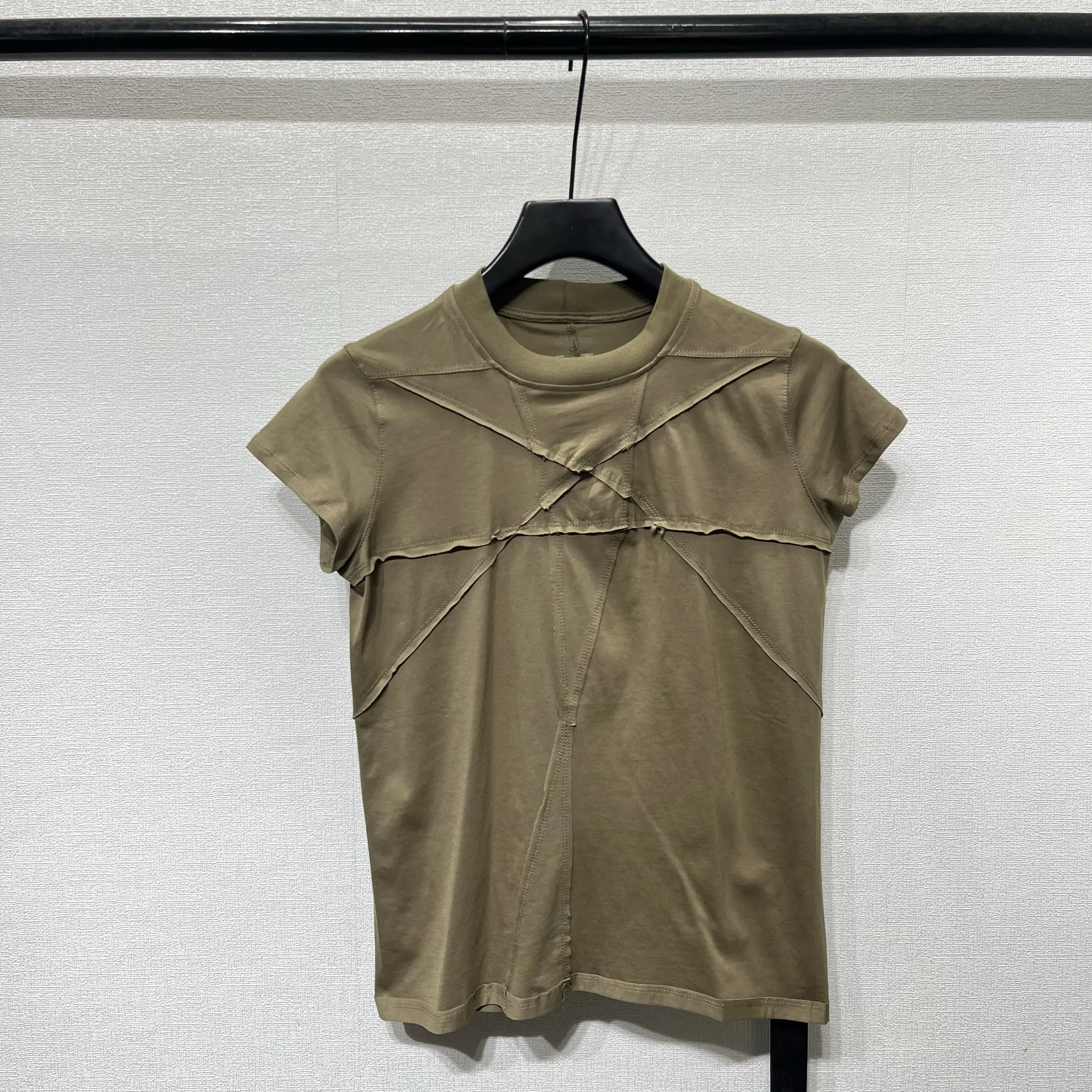 2026 Summer Dark Style R Graphic Cotton Cutout Lines Patchwork Round Neck Women's Casual Slim Fit Solid Short Sleeve T-Shirt