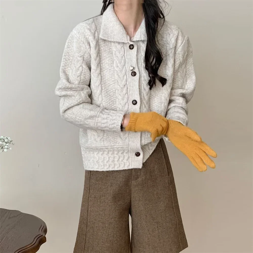 Vintage Ribbed Collar Knitted Cardigan for Women with Single-Breasted Closure and Loose Fit in Korean Style