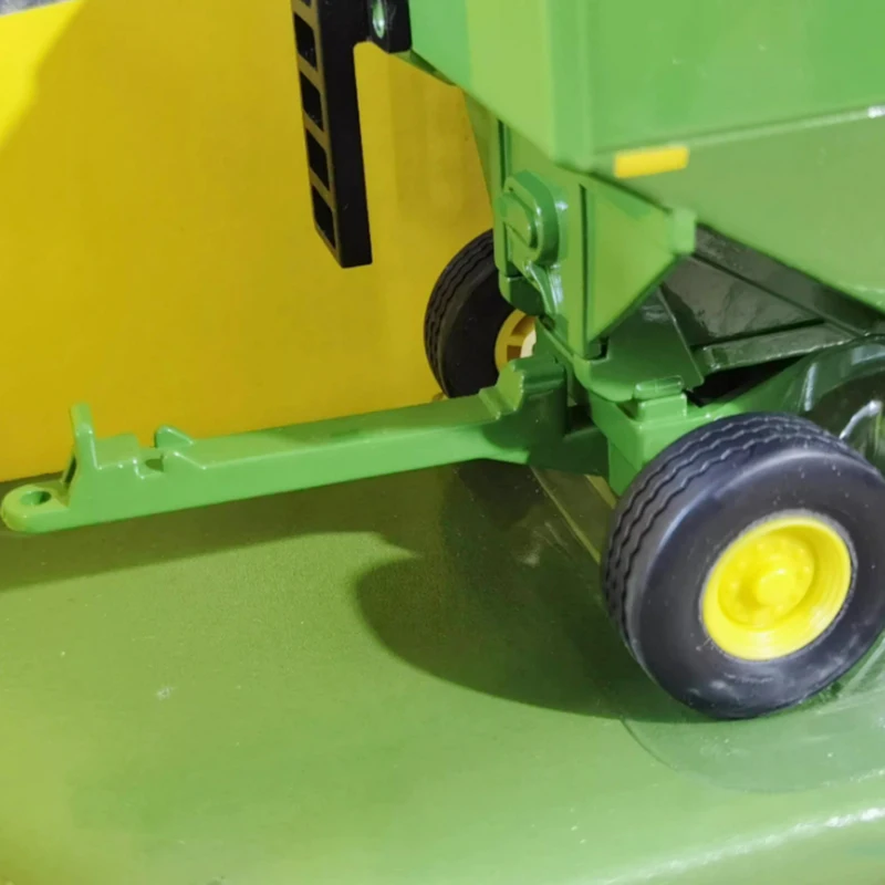 22CM ERTL 1:32 Scale Agricultural Tractor Trailer Bucket Grain Truck Alloy Metal Model  Adult Collection Gift Souvenir Display