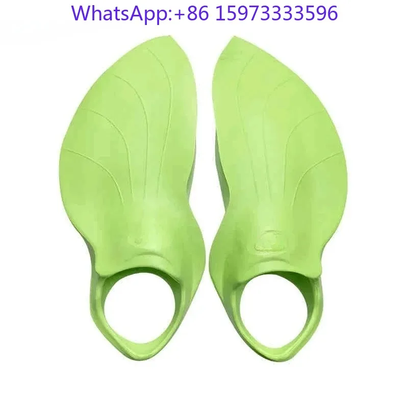 1 pair of New Professional Swimming Diving Fins, Flexible Soft Comfortable Adult Snorkeling Foot Flippers for Underwater Sports