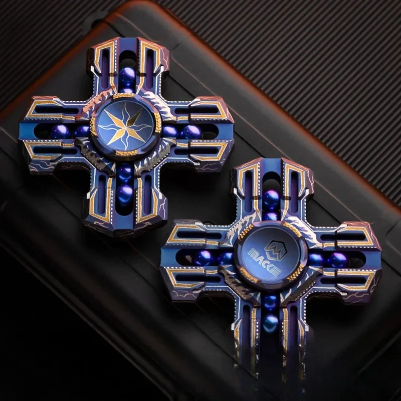 MACKIE Paladin Fidget Spinner Rotation At High Speed EDC Stress Relief Toys