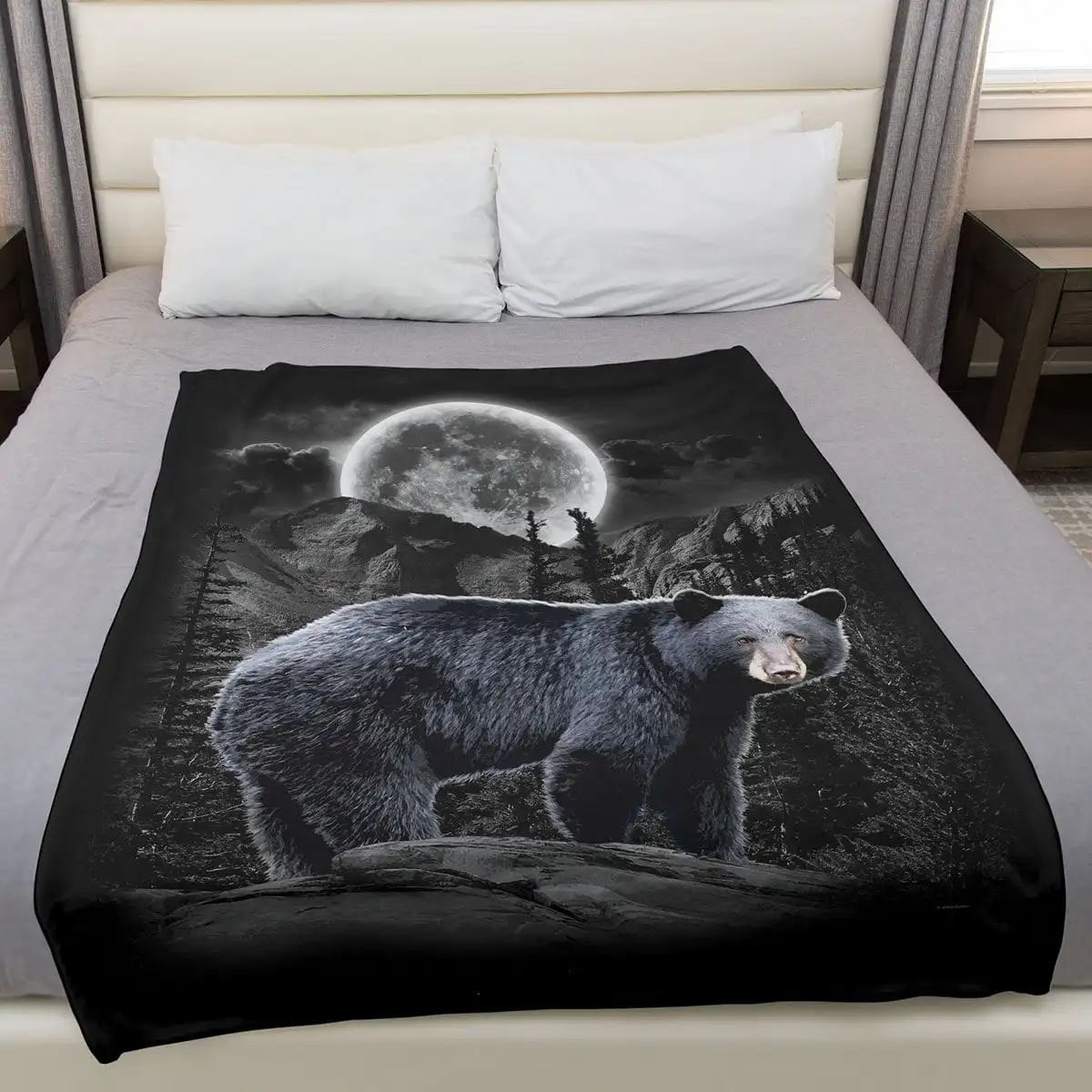 Black Bear Blanket, North American Wilderness Decorative Throw Wall Hanging Home Decor Fabric Poster Wall Art