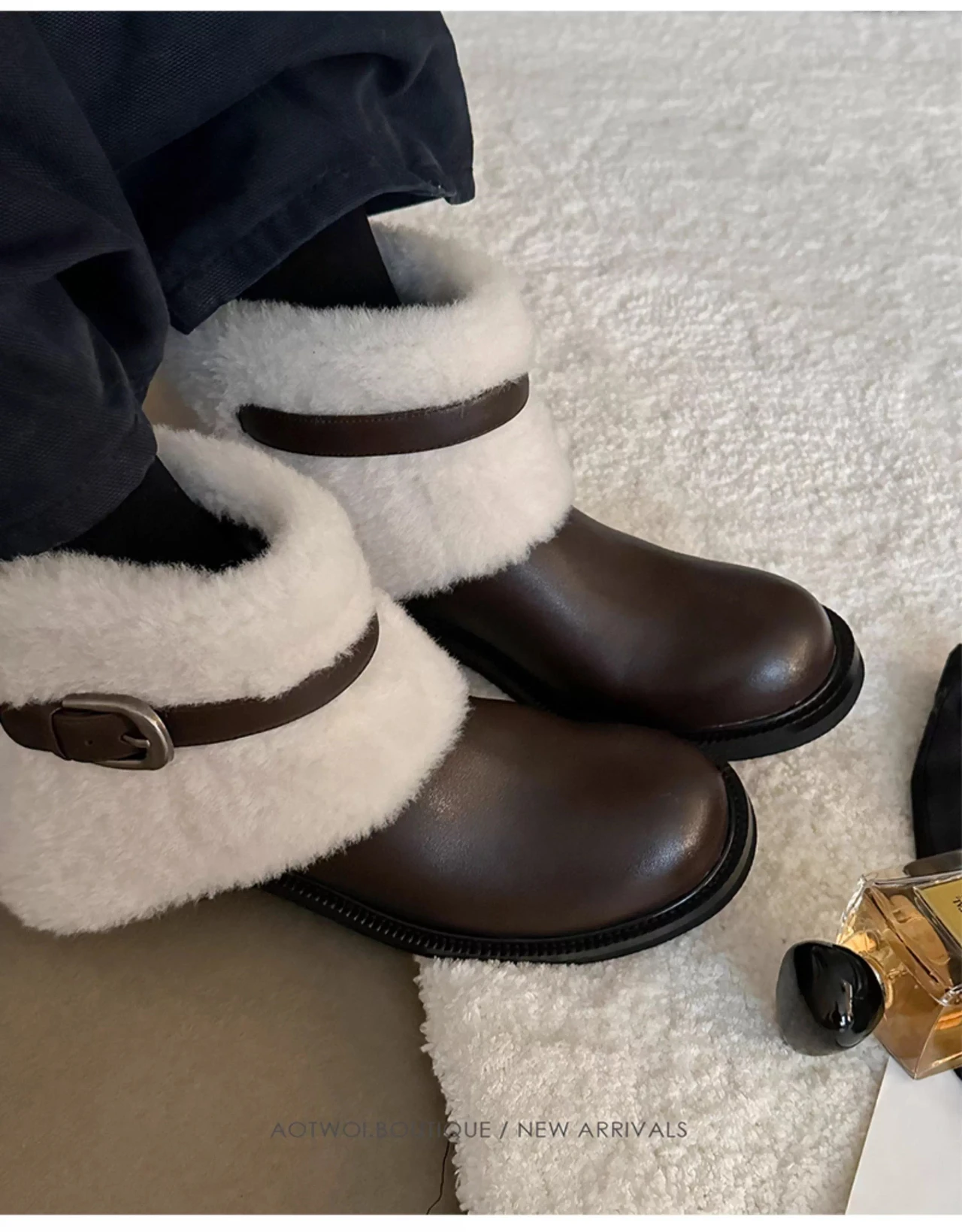 النساء أحذية الثلوج الأبيض أفخم الشتاء الثلوج الأحذية المسطحة القاع أنبوب قصير سميكة وحيد منصة الراحة الدافئة الثلوج الأحذية القطنية #2