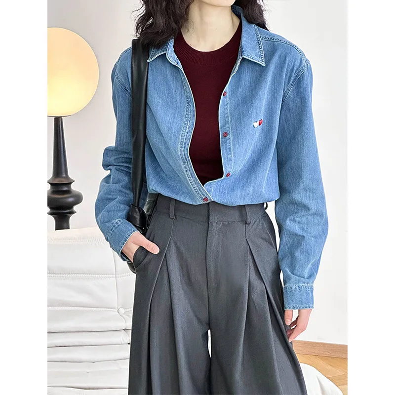 

2024 Spring Korean Retro Shirt Women's Love Embroidered Denim Top Loose and Slimming