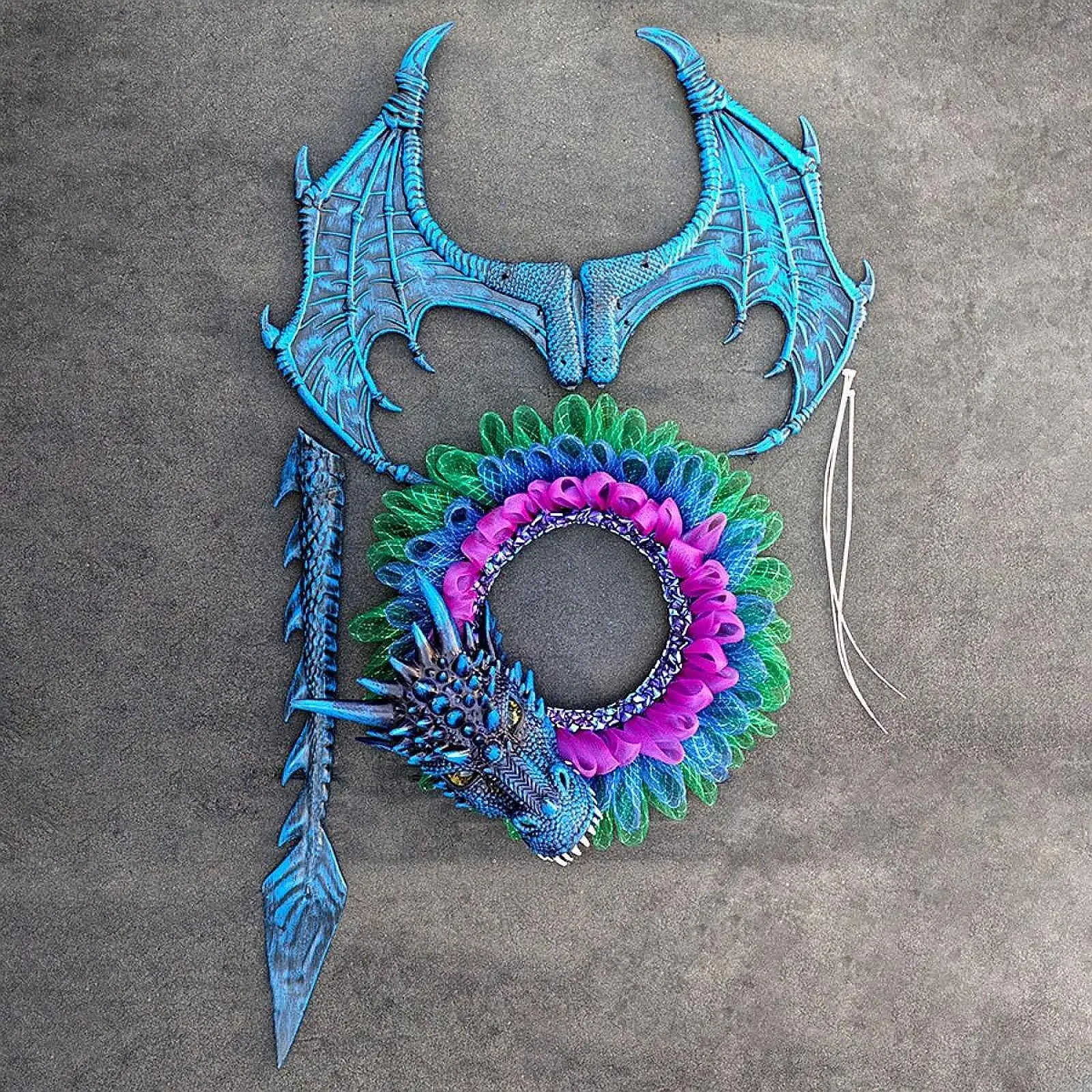 

Halloween Wreath Door Pendant Party Supplies Artificial Wreath Party Hanging Ornament for Indoor Outdoor Office Yard Porch Shelf
